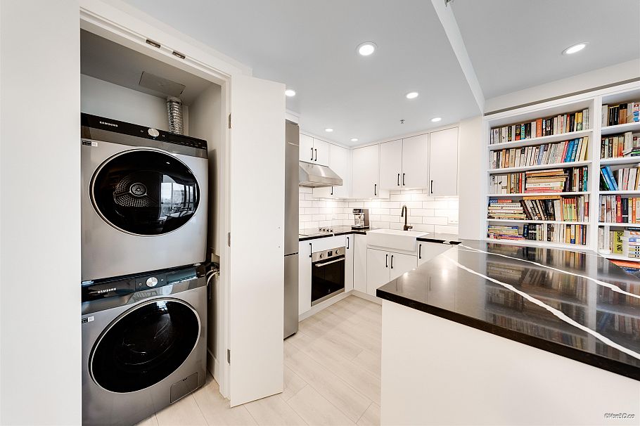 2704 1188 Howe Street Vancouver, BC - 6