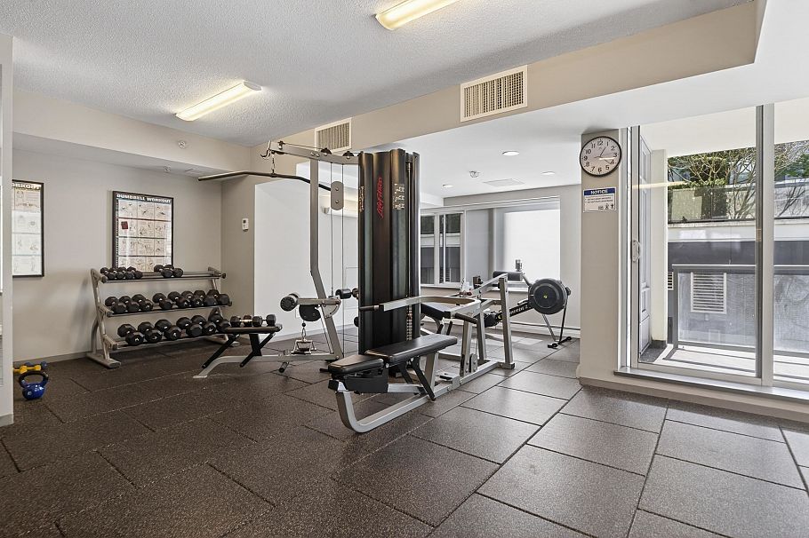 112 W 1st Avenue Vancouver, BC - 29