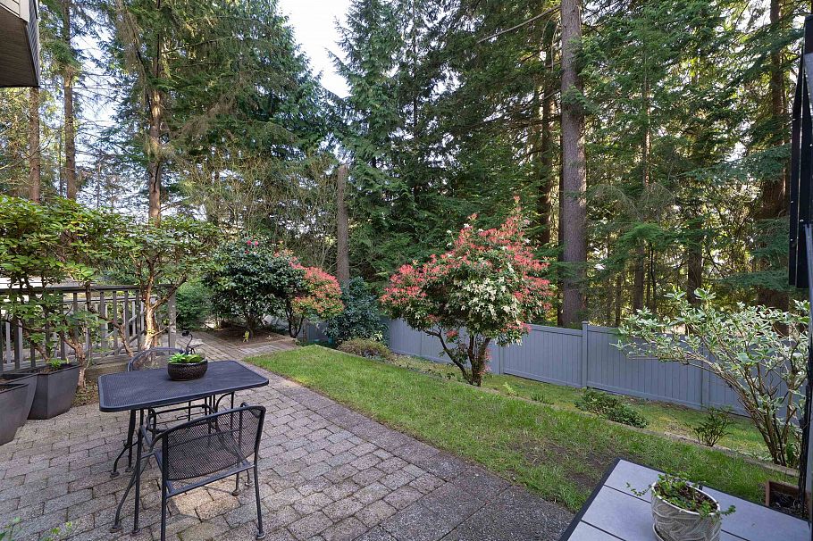 801 Regal Crescent North Vancouver, BC - 38