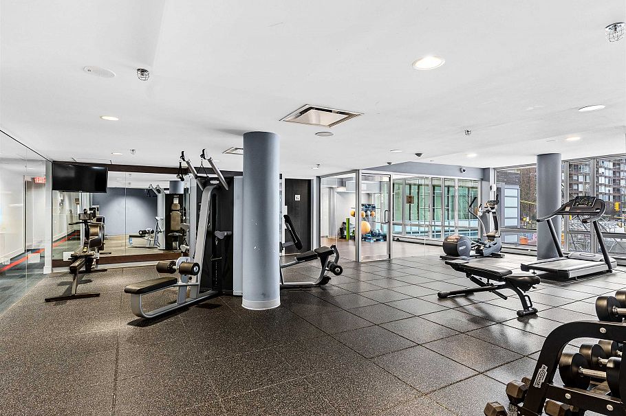 3305 1283 Howe Street Vancouver, BC - 23