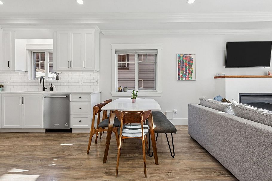 2163 Napier Street Vancouver, BC - 10