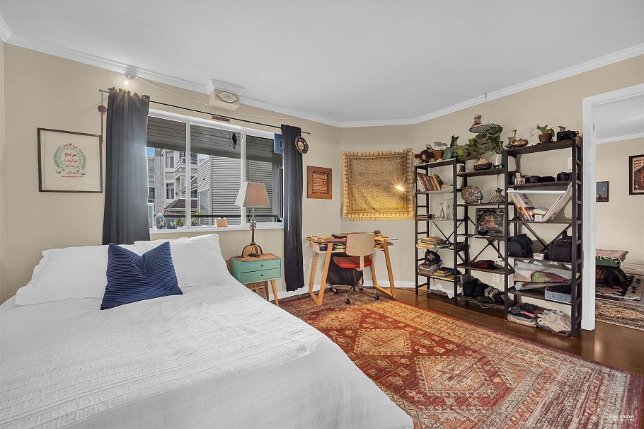 206 3638 Rae Avenue Vancouver, BC - 9