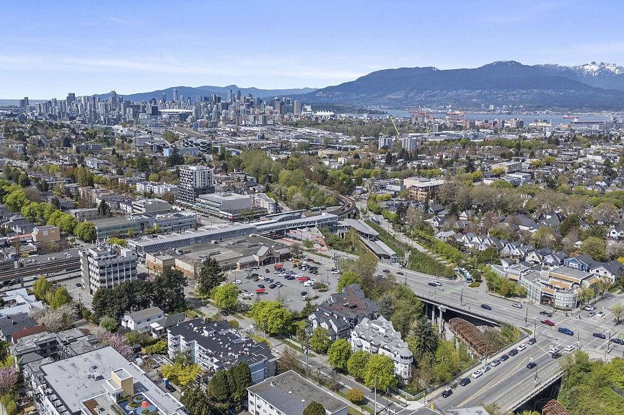 204 1883 E 10th Avenue Vancouver, BC - 31