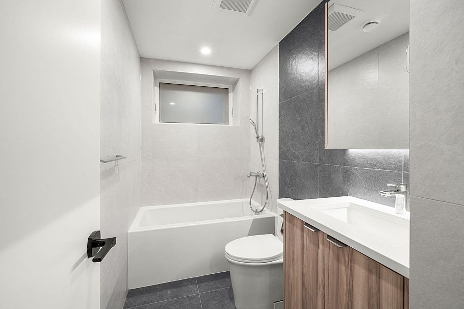 7851 Cartier Street Vancouver, BC - 32