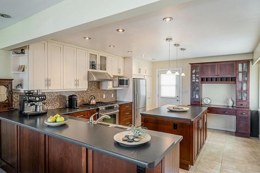 2244 W 32nd Avenue Vancouver, BC - 4