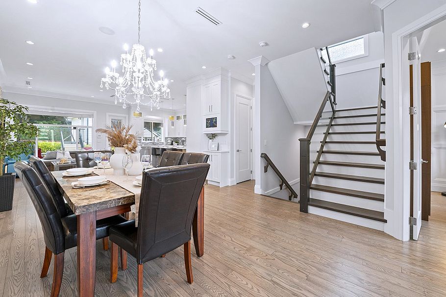 1370 Ross Road North Vancouver, BC - 11