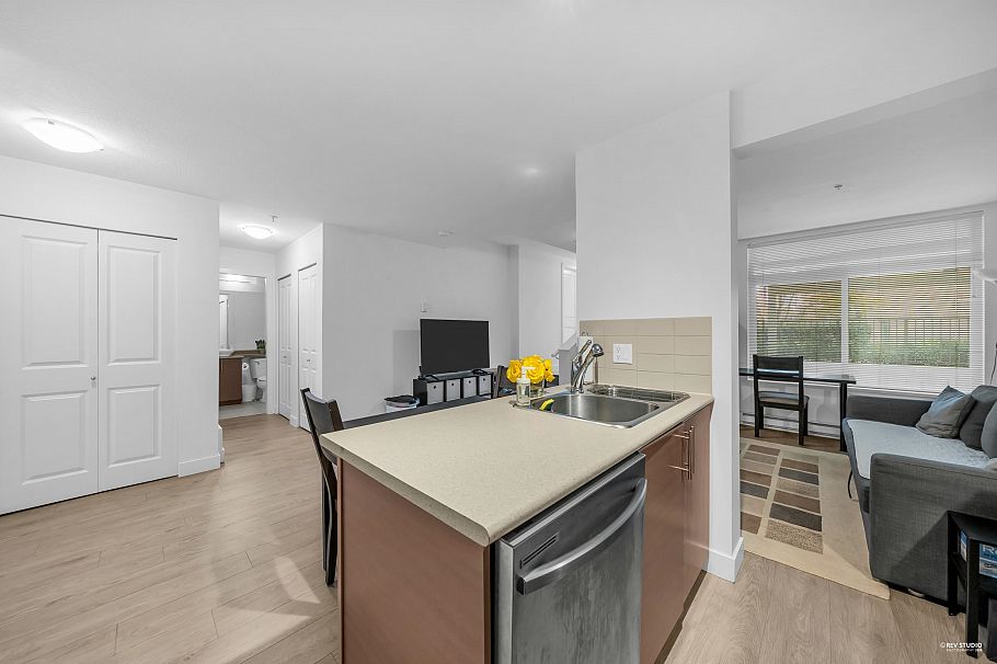 103 5692 Kings Road Vancouver, BC - 3