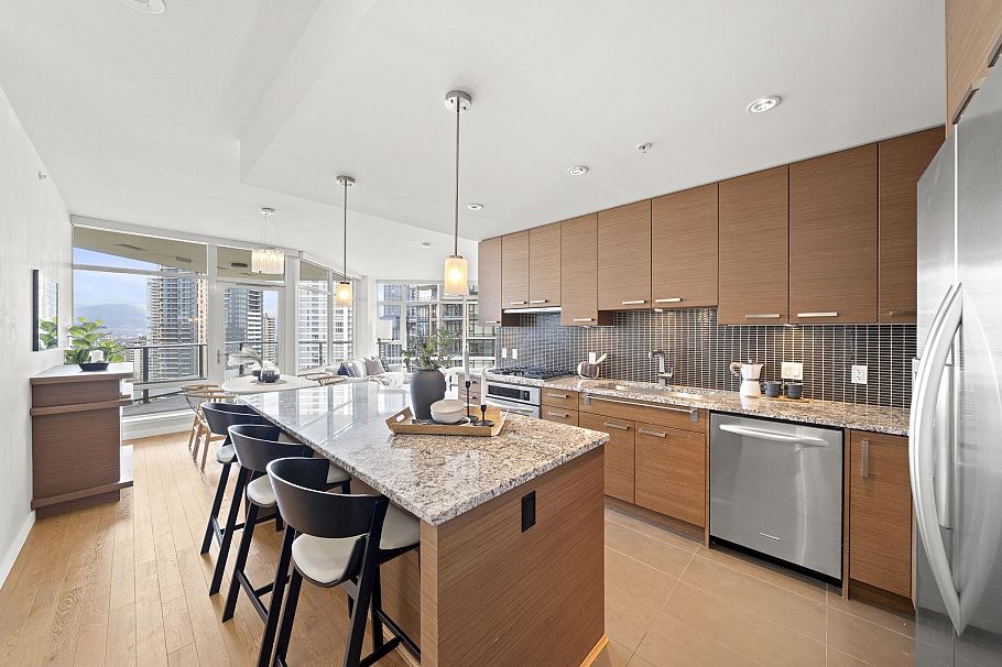 1701 6188 Wilson Avenue Burnaby, BC - 3