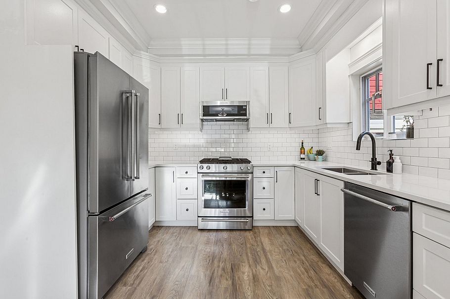 2163 Napier Street Vancouver, BC - 15