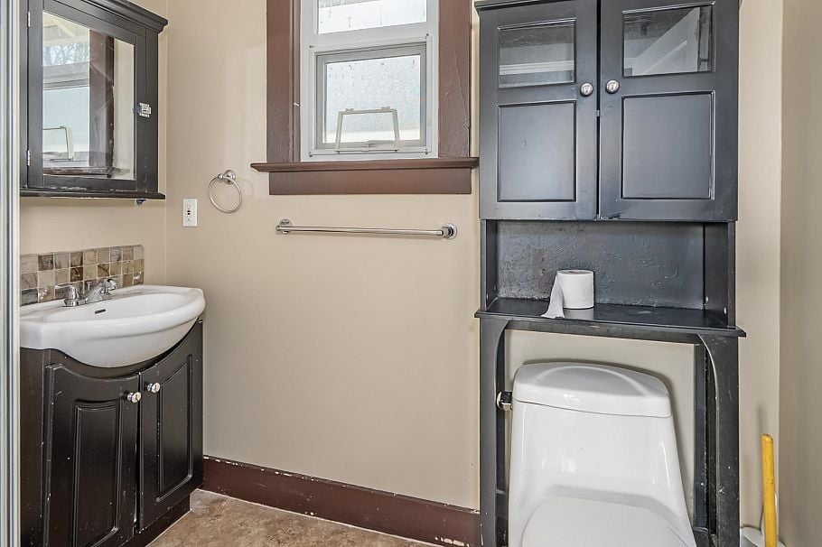 6085 Quebec Street Vancouver, BC - 20