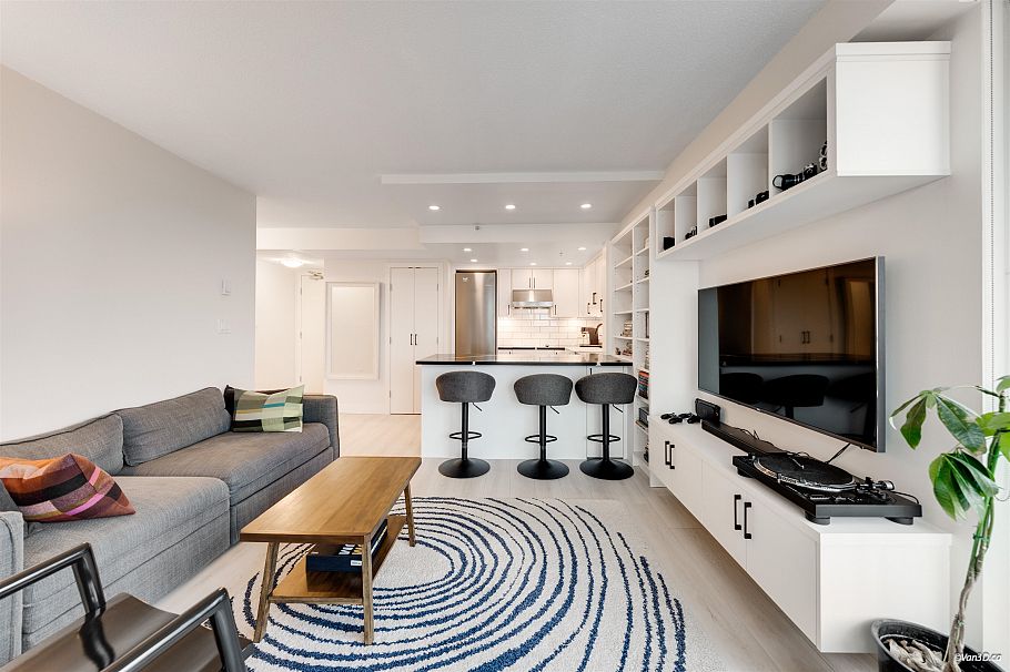 2704 1188 Howe Street Vancouver, BC - 9