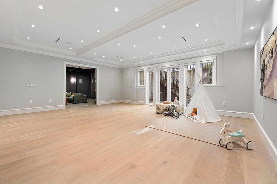 3981 W 35th Avenue Vancouver, BC - 27