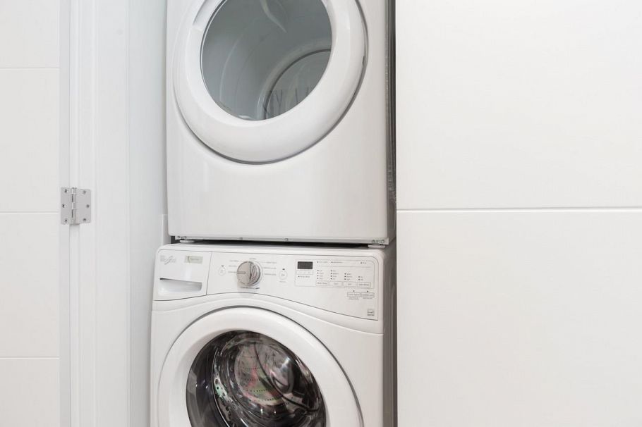 404 1295 Conifer Street North Vancouver, BC - 22