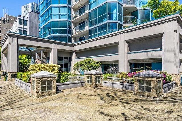 303 1415 W Georgia Street Vancouver, BC - 39