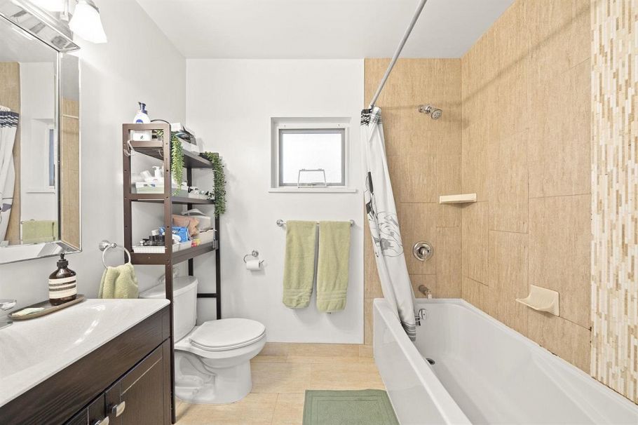 2452 2492 Balsam Street Vancouver, BC - 13