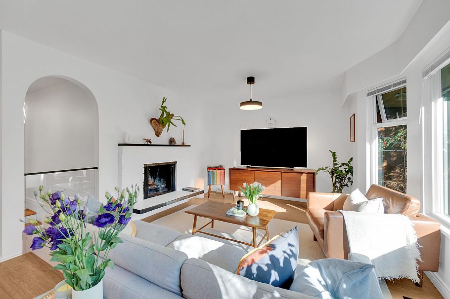 1652 Coleman Street North Vancouver, BC - 11