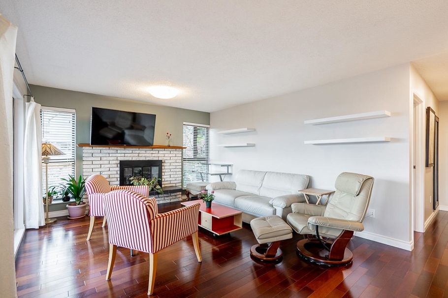 209 2211 W 2nd Avenue Vancouver, BC - 4