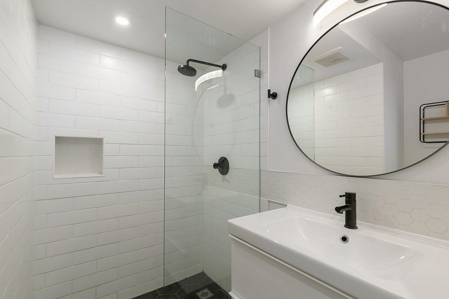 3853 Frances Street Burnaby, BC - 21