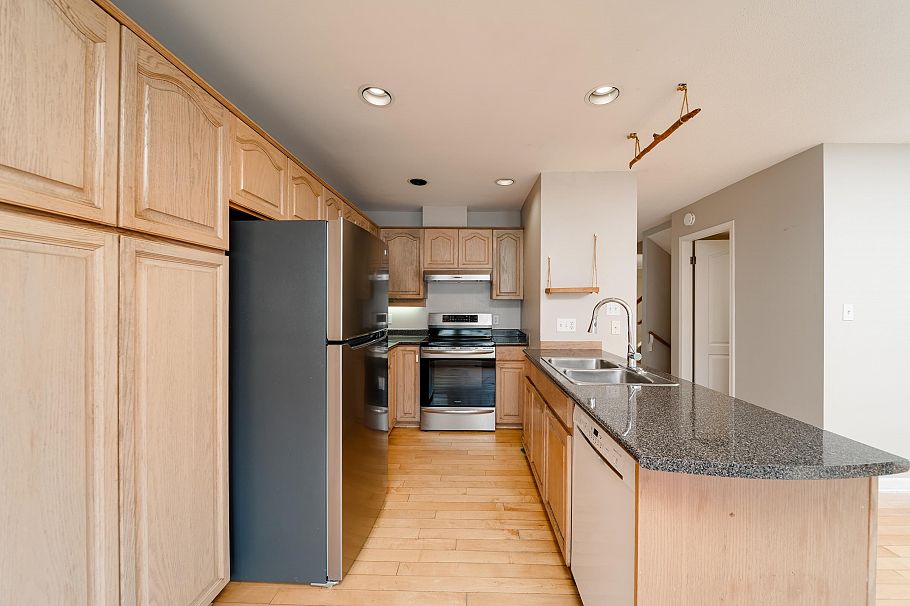 227 Waterleigh Drive Vancouver, BC - 13