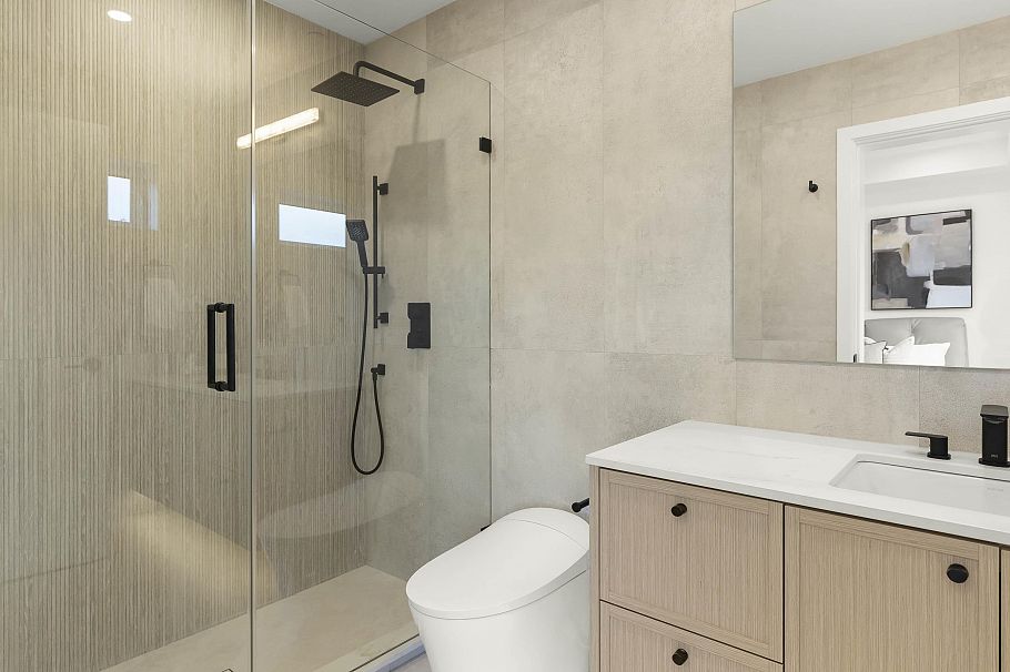 2 3255 13th Avenue Vancouver, BC - 20