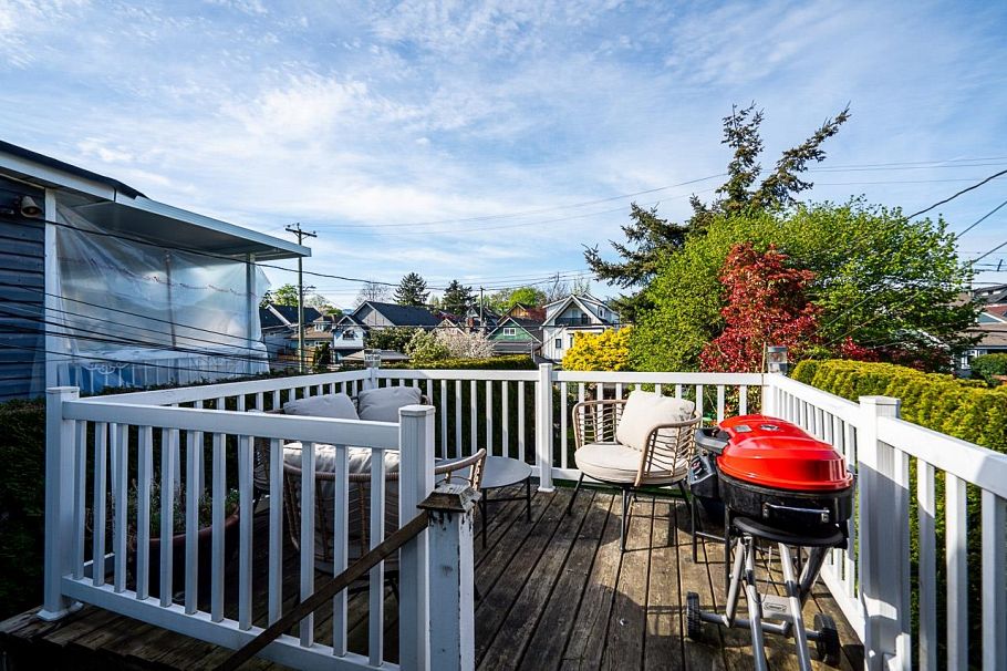 1623 E 12th Avenue Vancouver, BC - 30