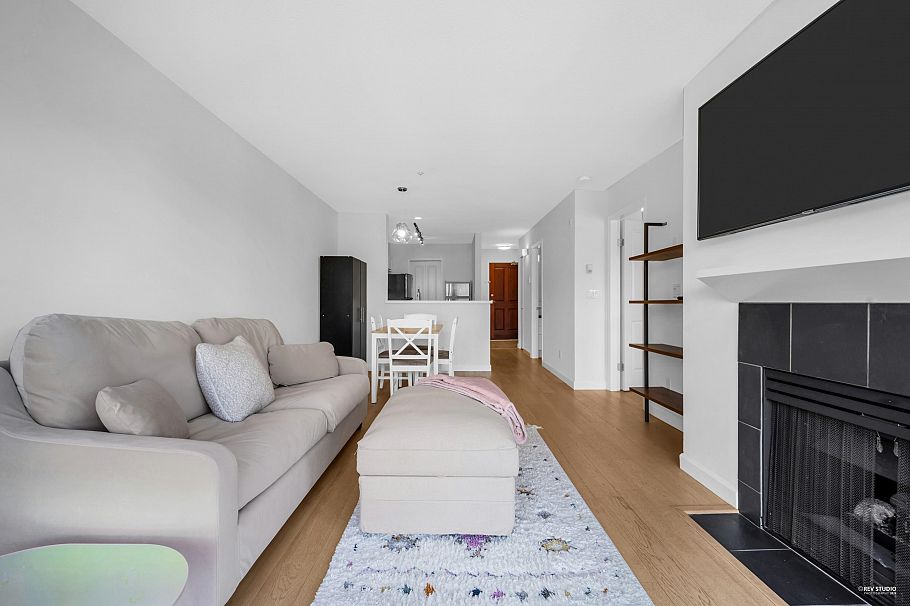 404 2575 W 4th Avenue Vancouver, BC - 6