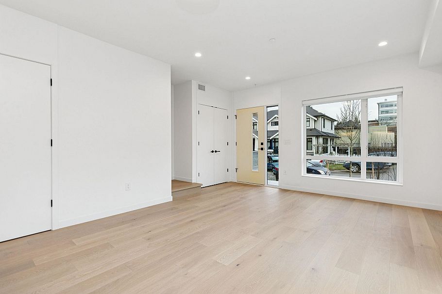 4817 Laurel Street Vancouver, BC - 5