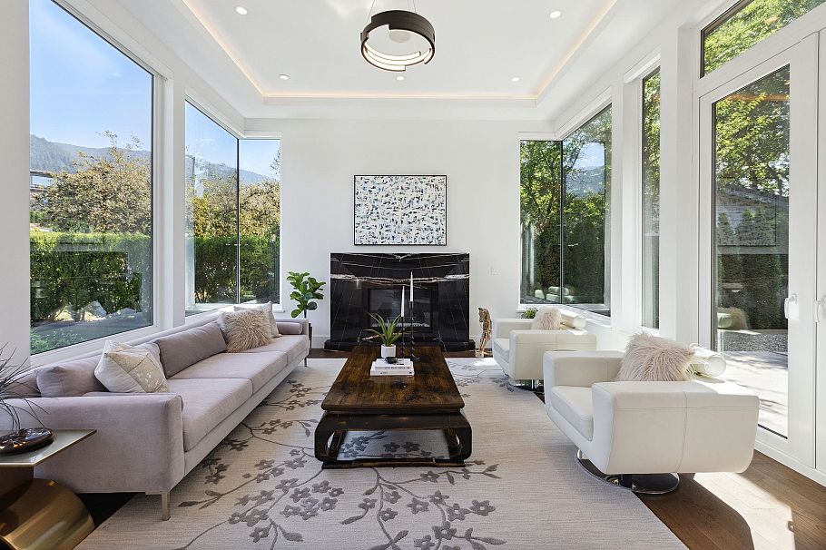 983 Tudor Avenue North Vancouver, BC - 16