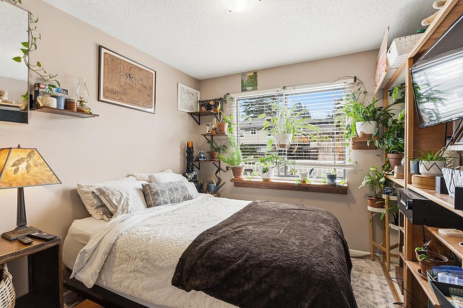 2136 Jones Avenue North Vancouver, BC - 12