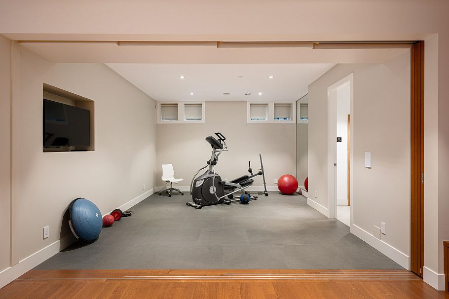 5961 Churchill Street Vancouver, BC - 31