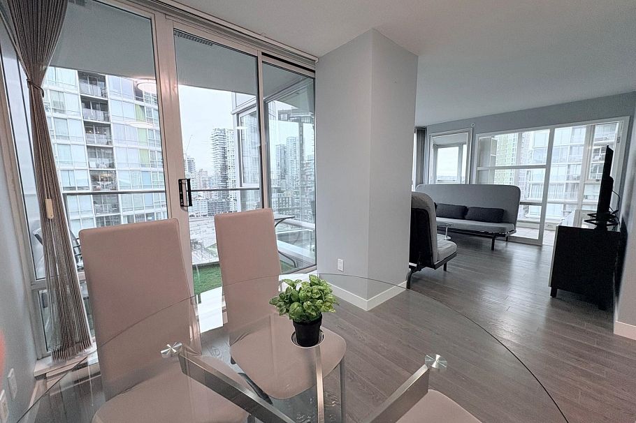 2706 1438 Richards Street Vancouver, BC - 11