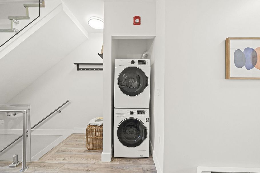 2296 E 33rd Avenue Vancouver, BC - 13