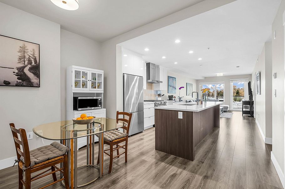 401 1496 Charlotte Road North Vancouver, BC - 12