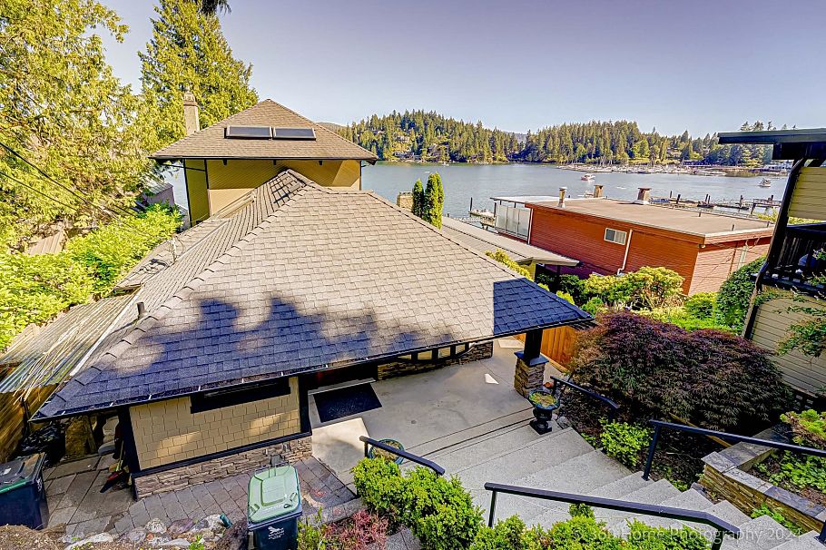 2660 Panorama Drive North Vancouver, BC - 6