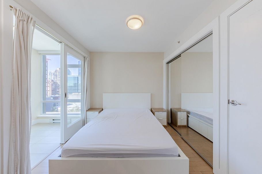 1106 535 Smithe Street Vancouver, BC - 11