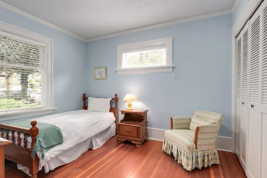 3436 W 37th Avenue Vancouver, BC - 18