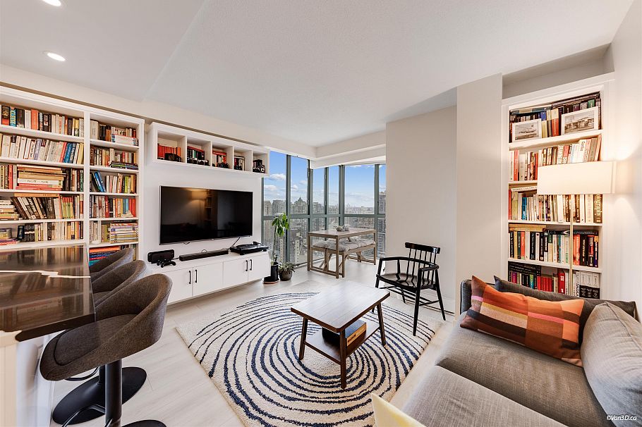 2704 1188 Howe Street Vancouver, BC - 1