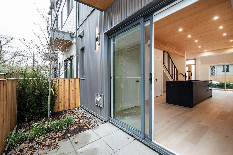 4170 Columbia Street Vancouver, BC - 29