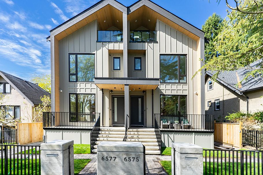 6577 Lime Street Vancouver, BC - 1