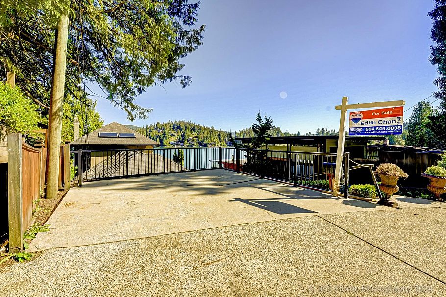 2660 Panorama Drive North Vancouver, BC - 7