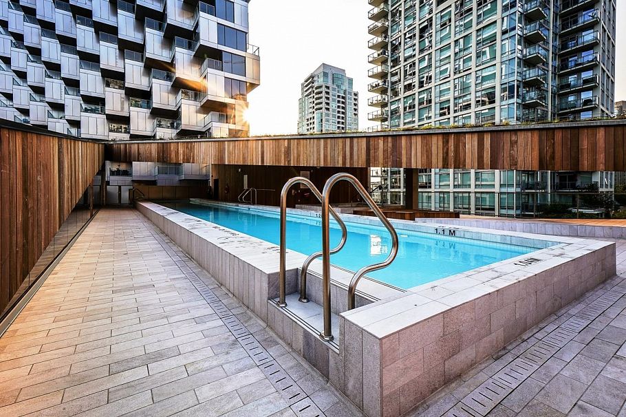 4906 1480 Howe Street Vancouver, BC - 25