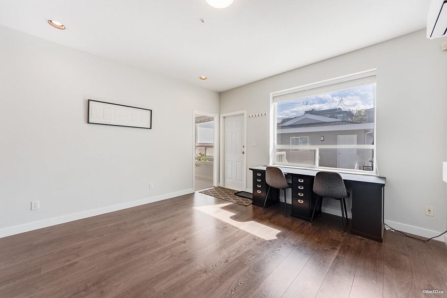 2648 E 19th Avenue Vancouver, BC - 15