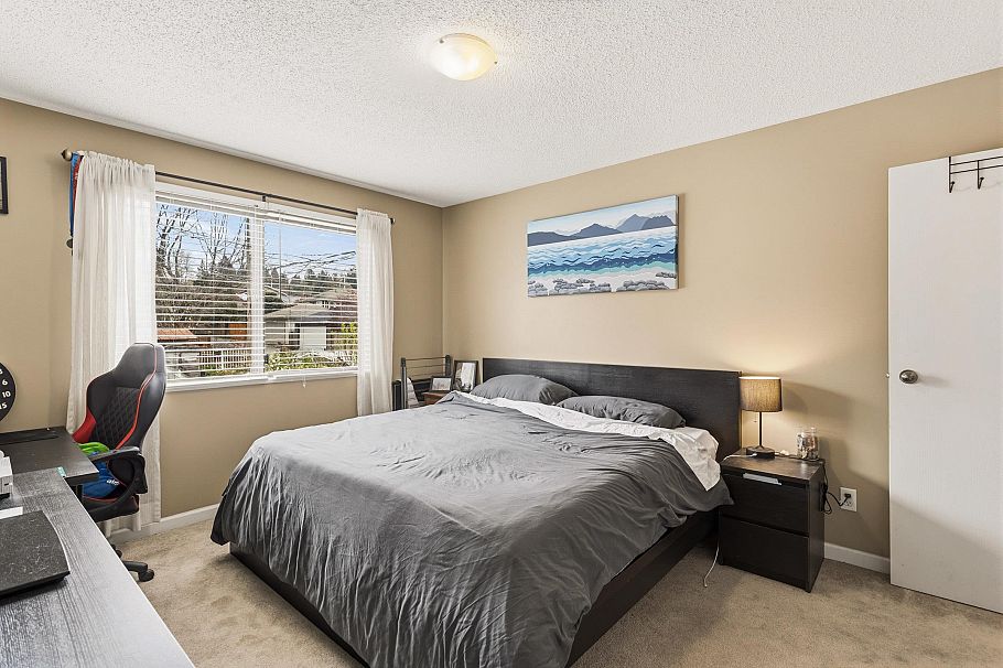 2136 Jones Avenue North Vancouver, BC - 9