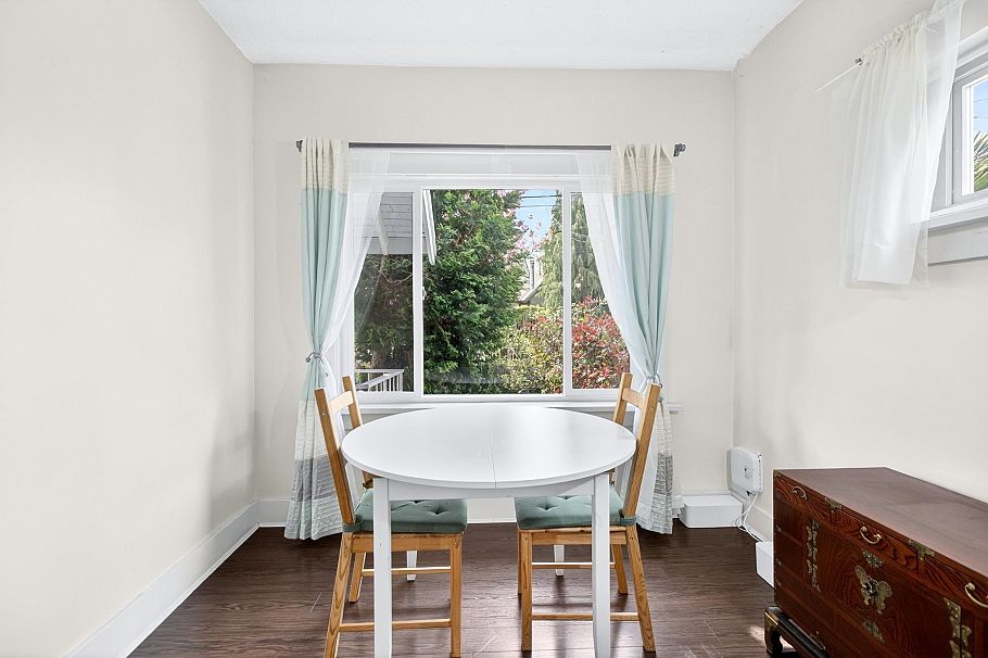 2975 W 8th Avenue Vancouver, BC - 12