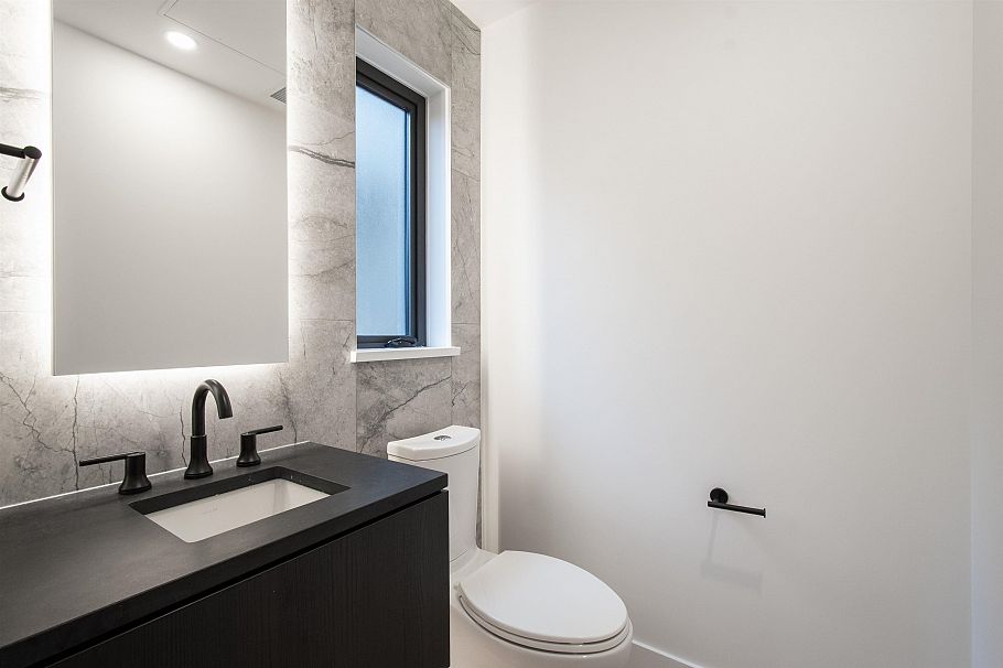 4170 Columbia Street Vancouver, BC - 11