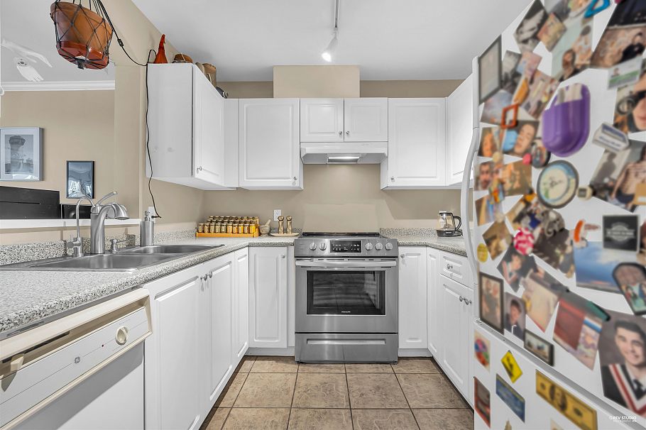 206 3638 Rae Avenue Vancouver, BC - 21