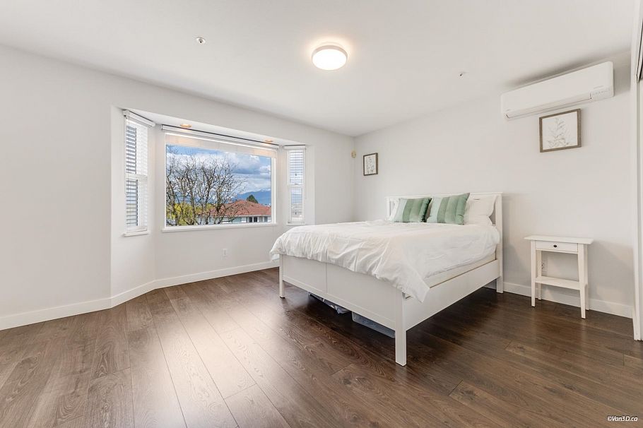 2648 E 19th Avenue Vancouver, BC - 20