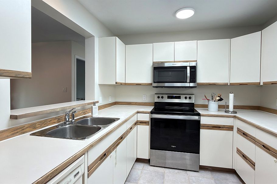 402 3970 Linwood Street Burnaby, BC - 9