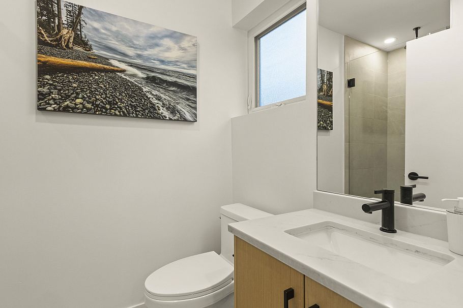 517 E 11th Avenue Vancouver, BC - 16