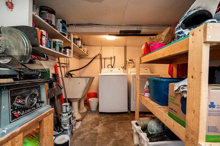 1623 E 12th Avenue Vancouver, BC - 29